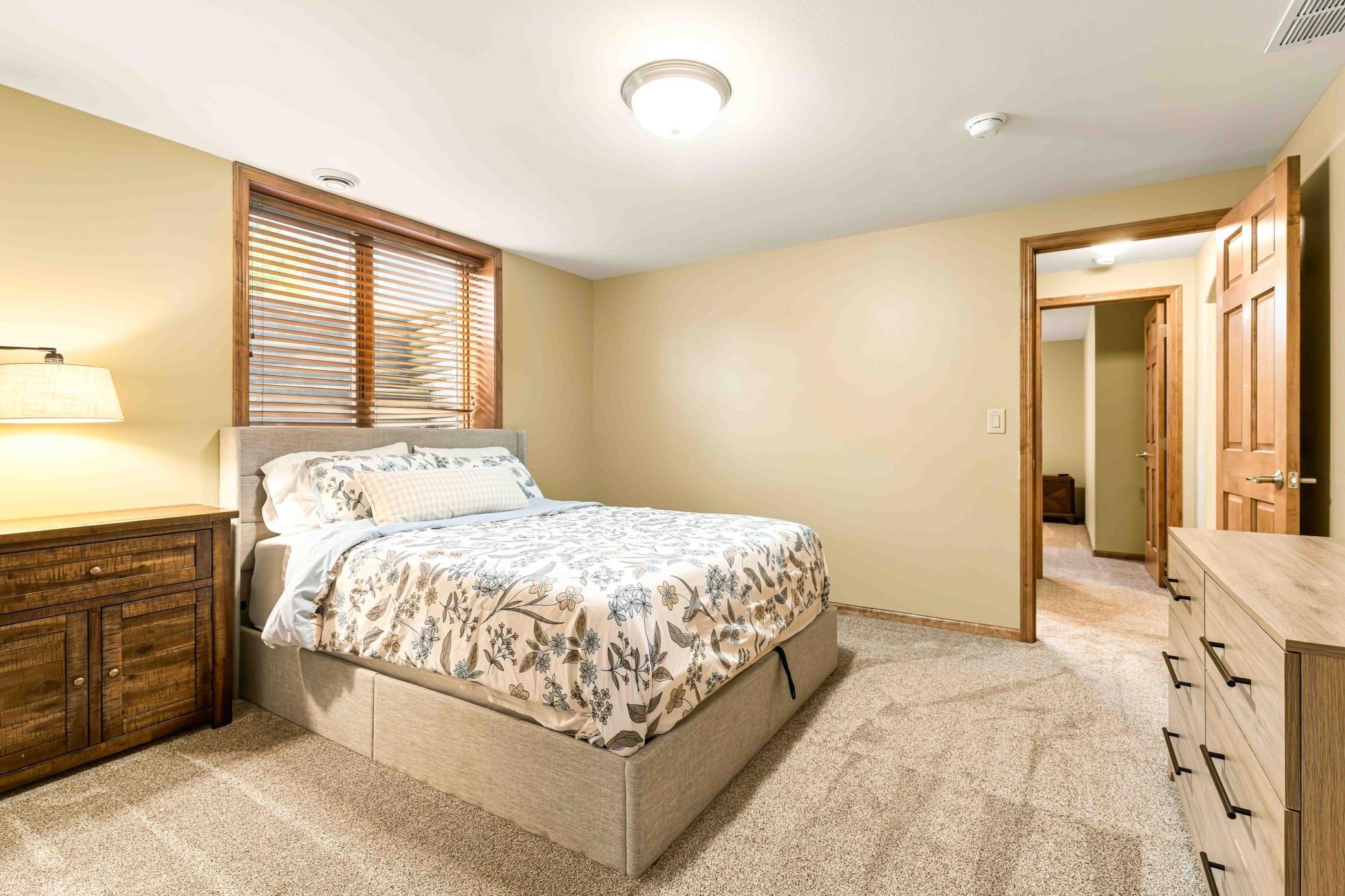 4295 49th Ave S Fargo ND_MLS-46.jpg