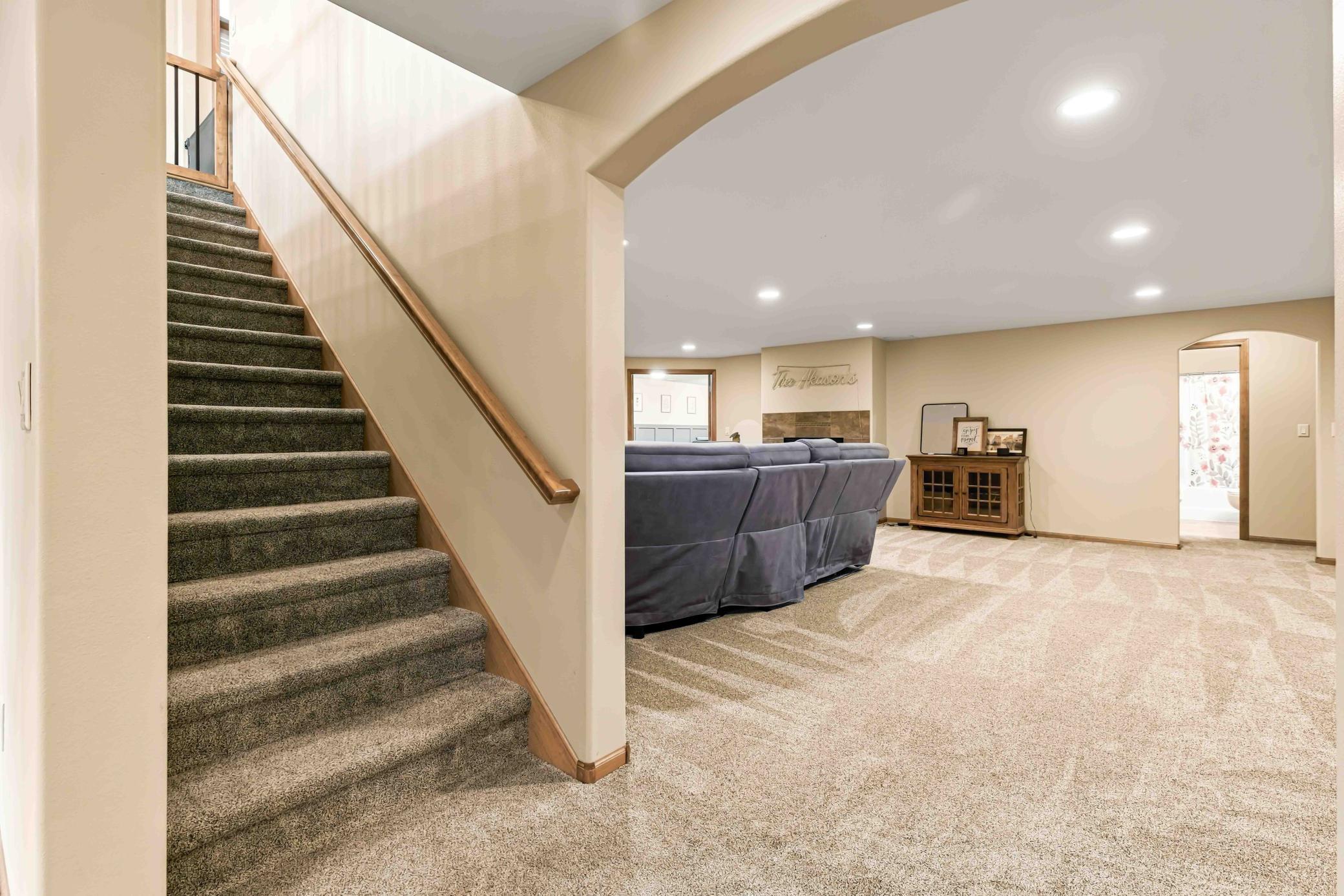 4295 49th Ave S Fargo ND_MLS-40.jpg