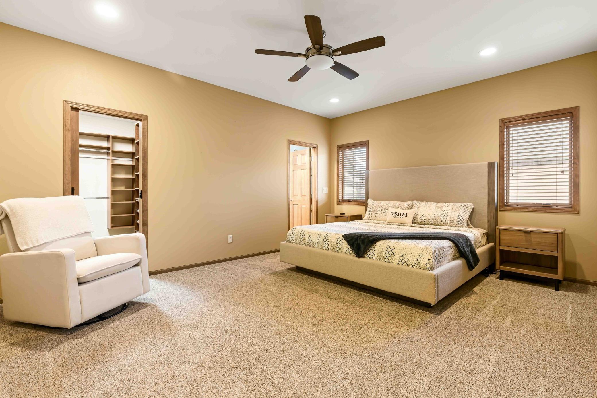 4295 49th Ave S Fargo ND_MLS-27.jpg