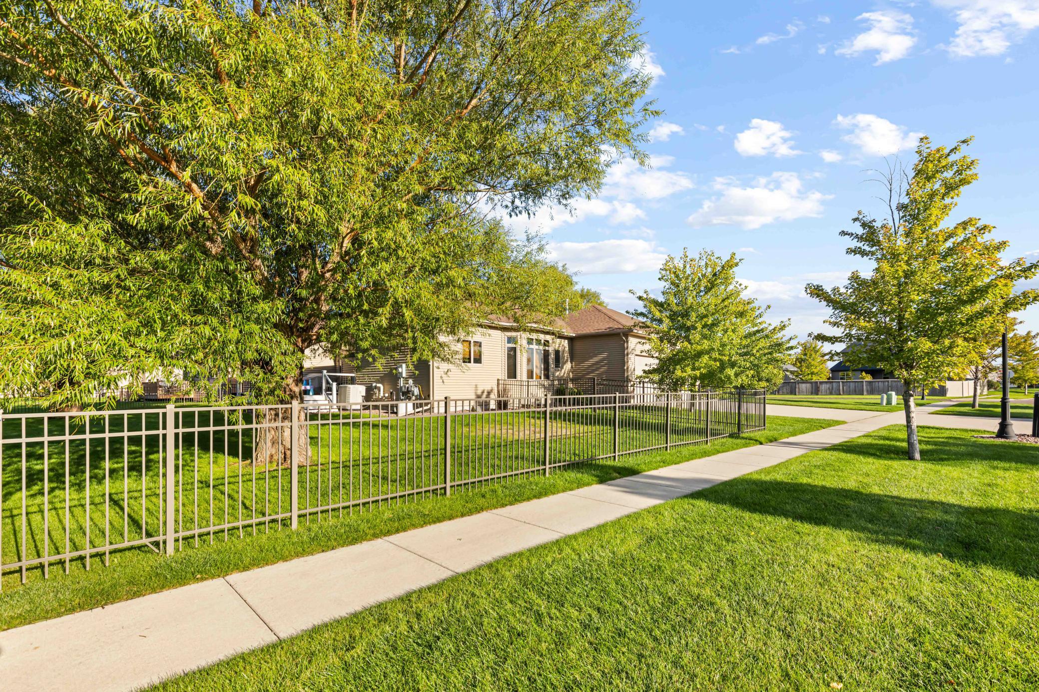 4295 49th Ave S Fargo ND_MLS-7.jpg