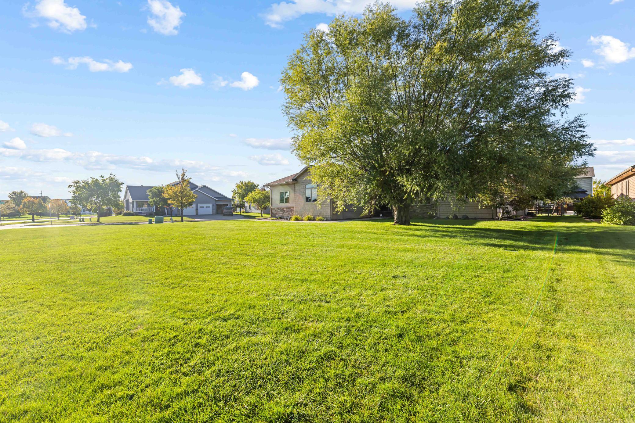 4295 49th Ave S Fargo ND_MLS-4.jpg