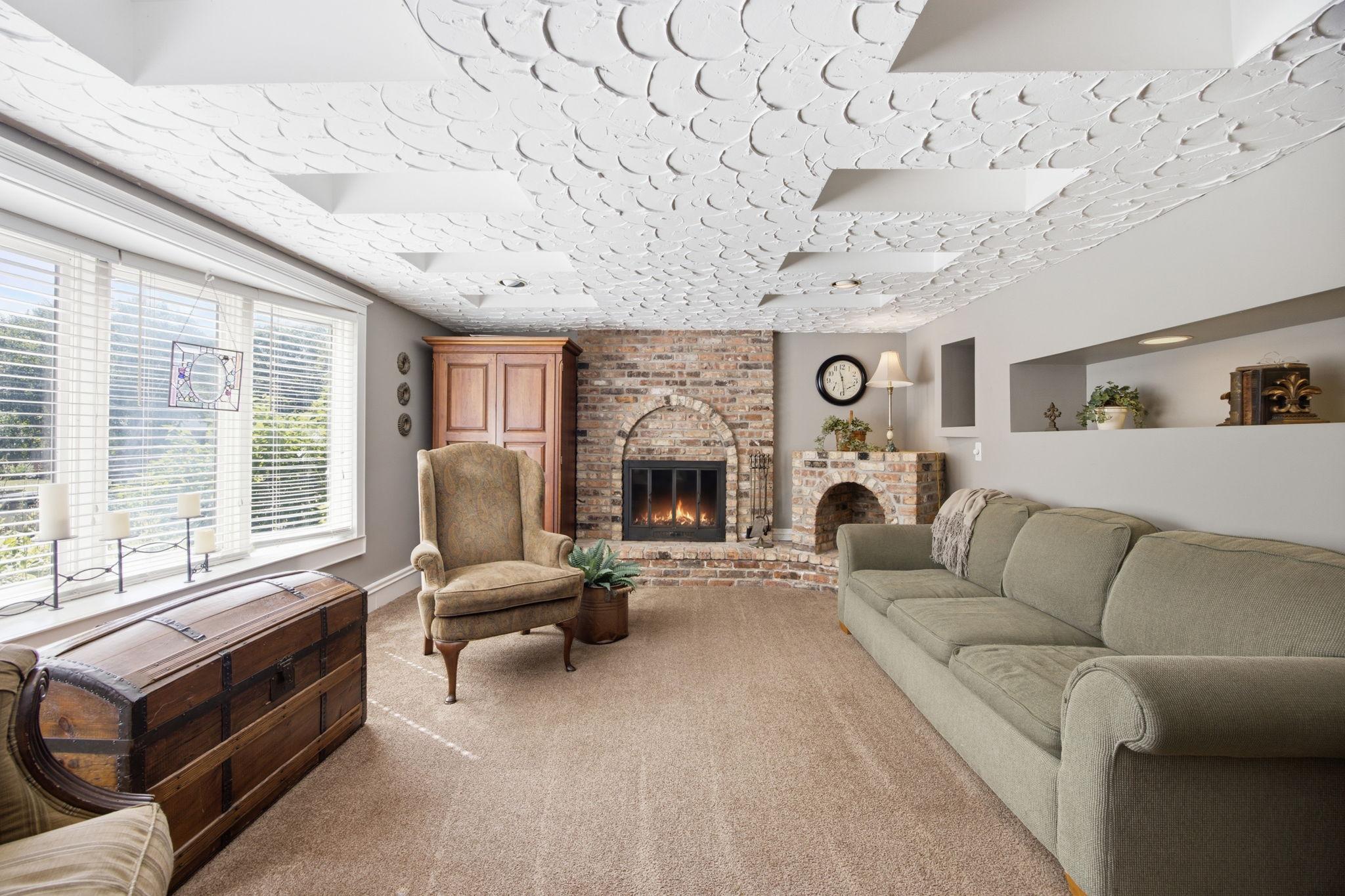 Offering 4 bedrooms, 3 bathrooms, a 2 car garage, and a .62 acre lot you will find ample space here.