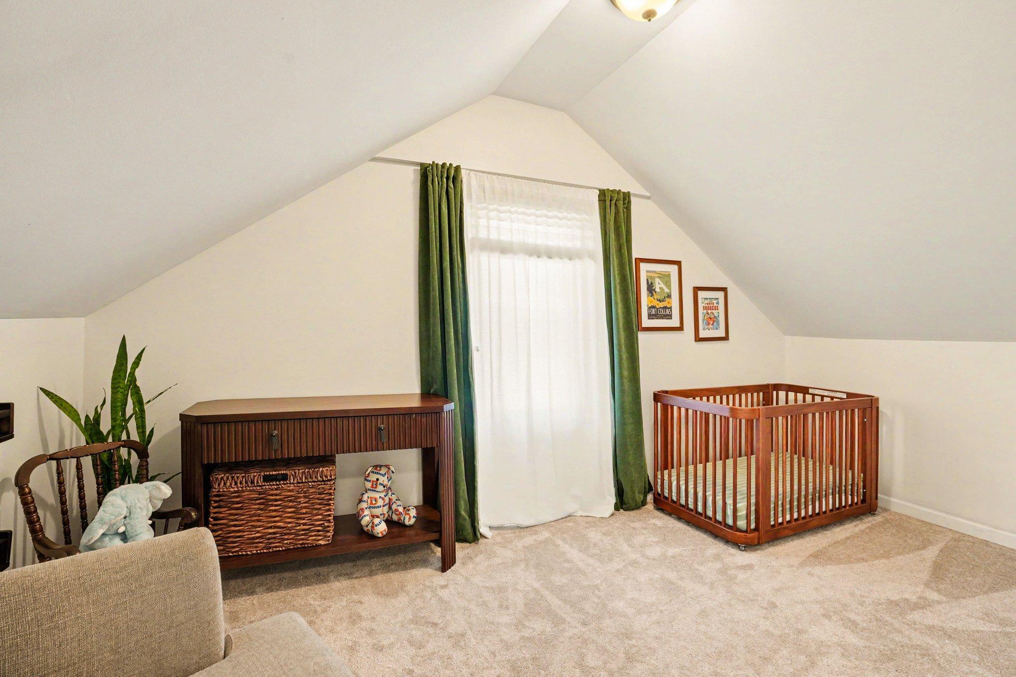 Upper Level Bedroon