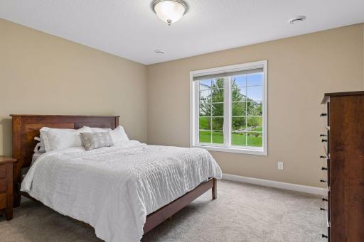 808 June Avenue N, Lake Elmo, MN 55042