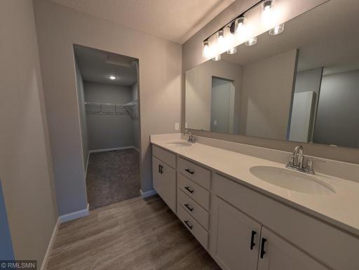 10563 Goodview Avenue S, Cottage Grove, MN 55016