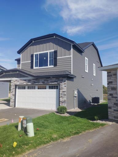 10563 Goodview Avenue S, Cottage Grove, MN 55016