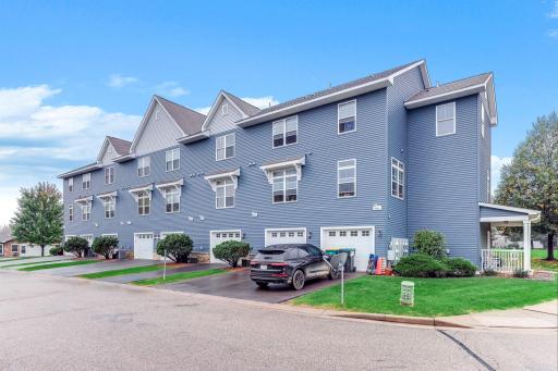 20 Hope Circle, Hudson, WI 54016