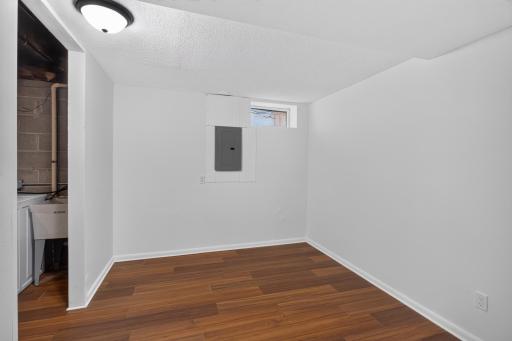 2820 31st Avenue S, Minneapolis, MN 55406