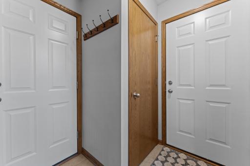 6159 Hillsboro Drive NW, Rochester, MN 55901