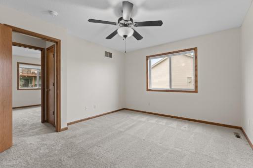 6159 Hillsboro Drive NW, Rochester, MN 55901