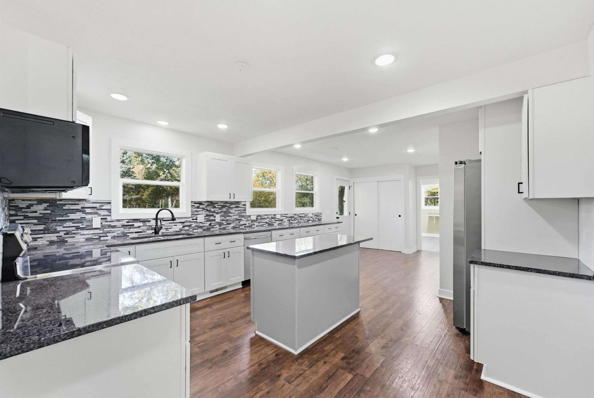 38-web-or-mls-DSC09165.jpg