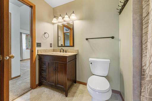 1728 Greenhaven Lane NE, Owatonna, MN 55060