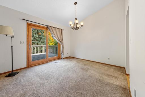 1728 Greenhaven Lane NE, Owatonna, MN 55060