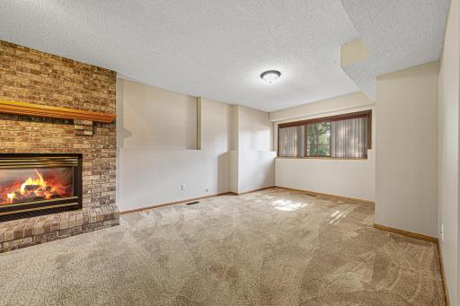 1728 Greenhaven Lane NE, Owatonna, MN 55060