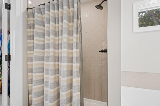 20260930-5862_HiddenLane_SouthHaven_Interior-13.jpg