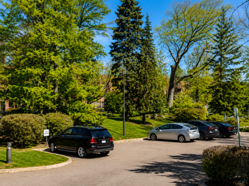 Guest Parking areas. Easy access for visitors. Also, you can rent a unit for family or friends to stay for a small fee.