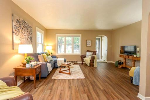 1311 N 5th Street, Mankato, MN 56001