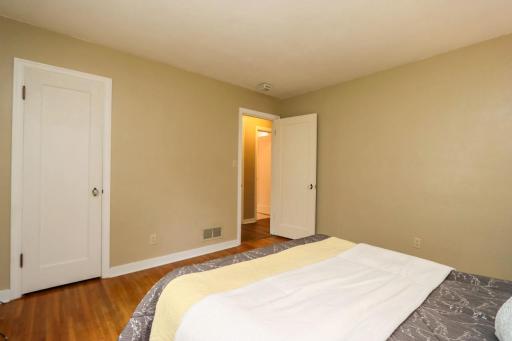 1311 N 5th Street, Mankato, MN 56001