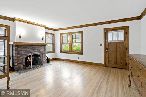11-web-or-mls-844_Winslow_Ave_St_Paul_MN_0021.jpg