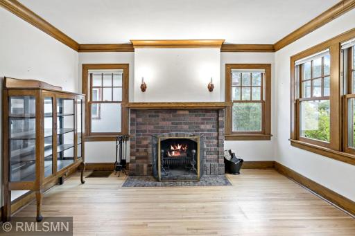 10-web-or-mls-844_Winslow_Ave_St_Paul_MN_0020.jpg