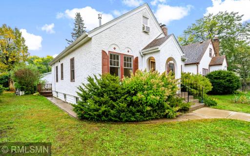 1-web-or-mls-844_Winslow_Ave_St_Paul_MN_0011.jpg