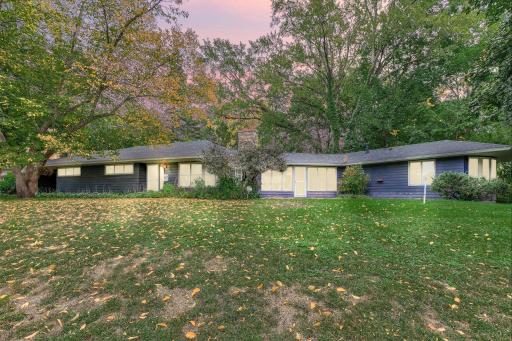 44-web-or-mls-401-Turnpike-Rd_Twilight-01.jpg