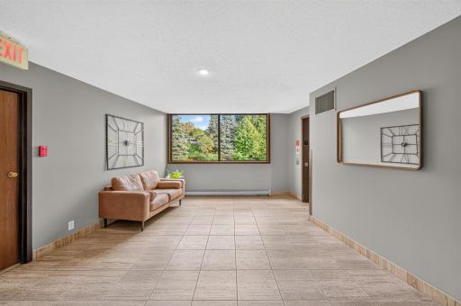 11160 Anderson Lakes Parkway, 214, Eden Prairie, MN 55344