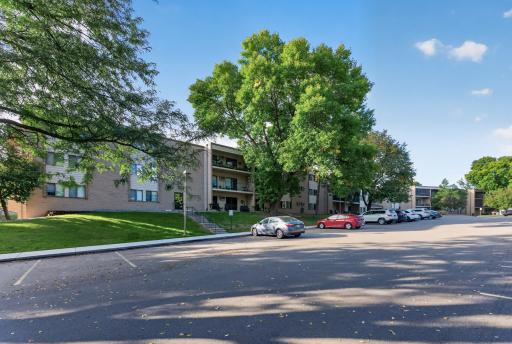 11160 Anderson Lakes Parkway, 214, Eden Prairie, MN 55344