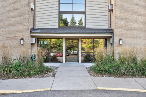 11160 Anderson Lakes Parkway, 214, Eden Prairie, MN 55344