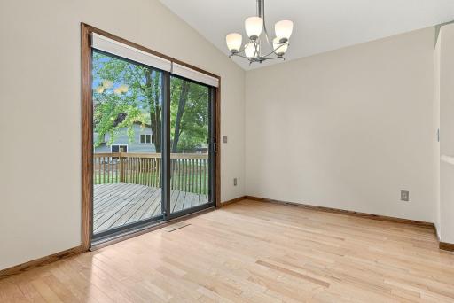 1980 Timber Wolf Trail N, Eagan, MN 55122