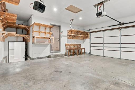 1980 Timber Wolf Trail N, Eagan, MN 55122