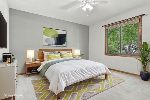 1980 Timber Wolf Trail N, Eagan, MN 55122