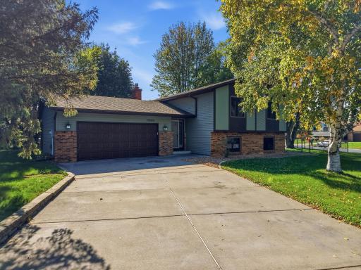 1980 Timber Wolf Trail N, Eagan, MN 55122