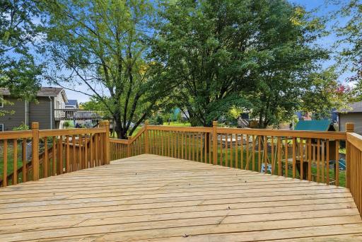 1980 Timber Wolf Trail N, Eagan, MN 55122