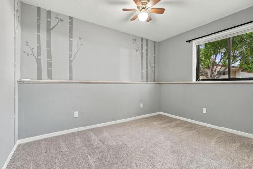 1980 Timber Wolf Trail N, Eagan, MN 55122