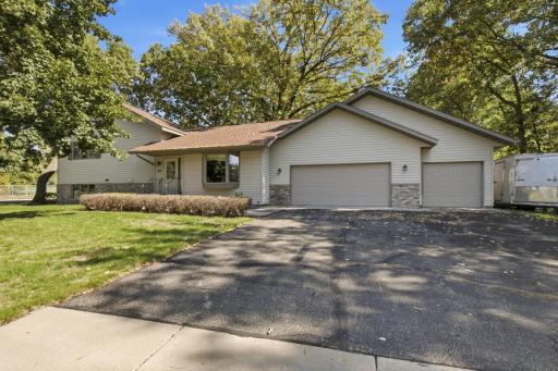 424 7th Avenue N, Sartell, MN 56377
