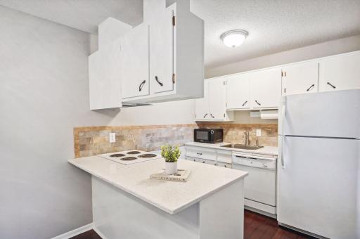 5410 Three Points Boulevard, 434, Mound, MN 55364