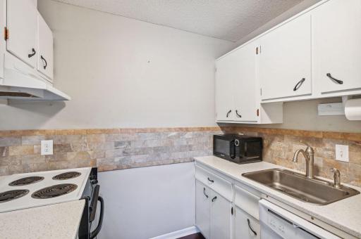 5410 Three Points Boulevard, 434, Mound, MN 55364