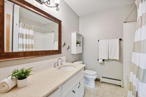 5410 Three Points Boulevard, 434, Mound, MN 55364