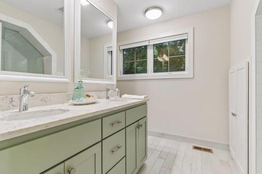 1407 Monroe St NE, Minneapolis, MN 55413