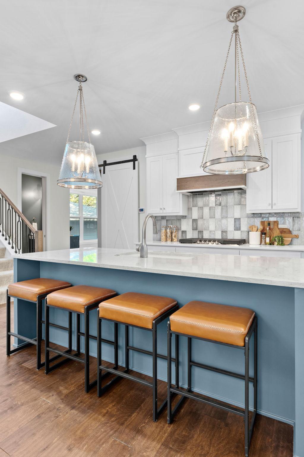 38-web-or-mls-4236 Quentin Ave-38.jpg