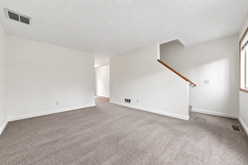 15515 Foghorn Lane, Apple Valley, MN 55124