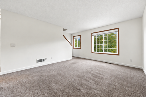 15515 Foghorn Lane, Apple Valley, MN 55124