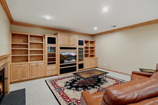 17700 Layton Path, Lakeville, MN 55044