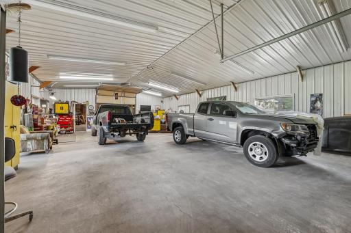 Insulated heated shop with 7' x 9' overhead door