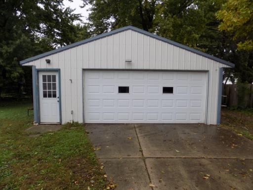 113 Center Street, Jackson, MN 56143