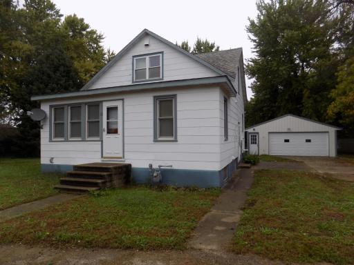113 Center Street, Jackson, MN 56143