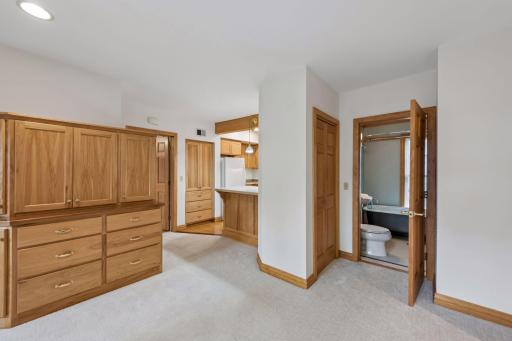 727 Northeast Madison Street - Spacecrafting - 0034.jpg
