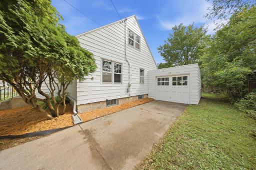 1014 5th Avenue E, Menomonie, WI 54751