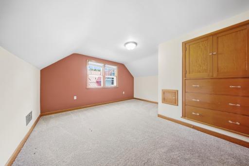 1014 5th Avenue E, Menomonie, WI 54751